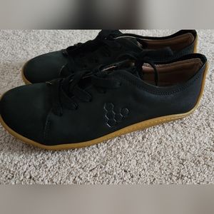 Vivobarefoot Addis, womens Classic Leather lace-up with a Barefoot Feel sz 8